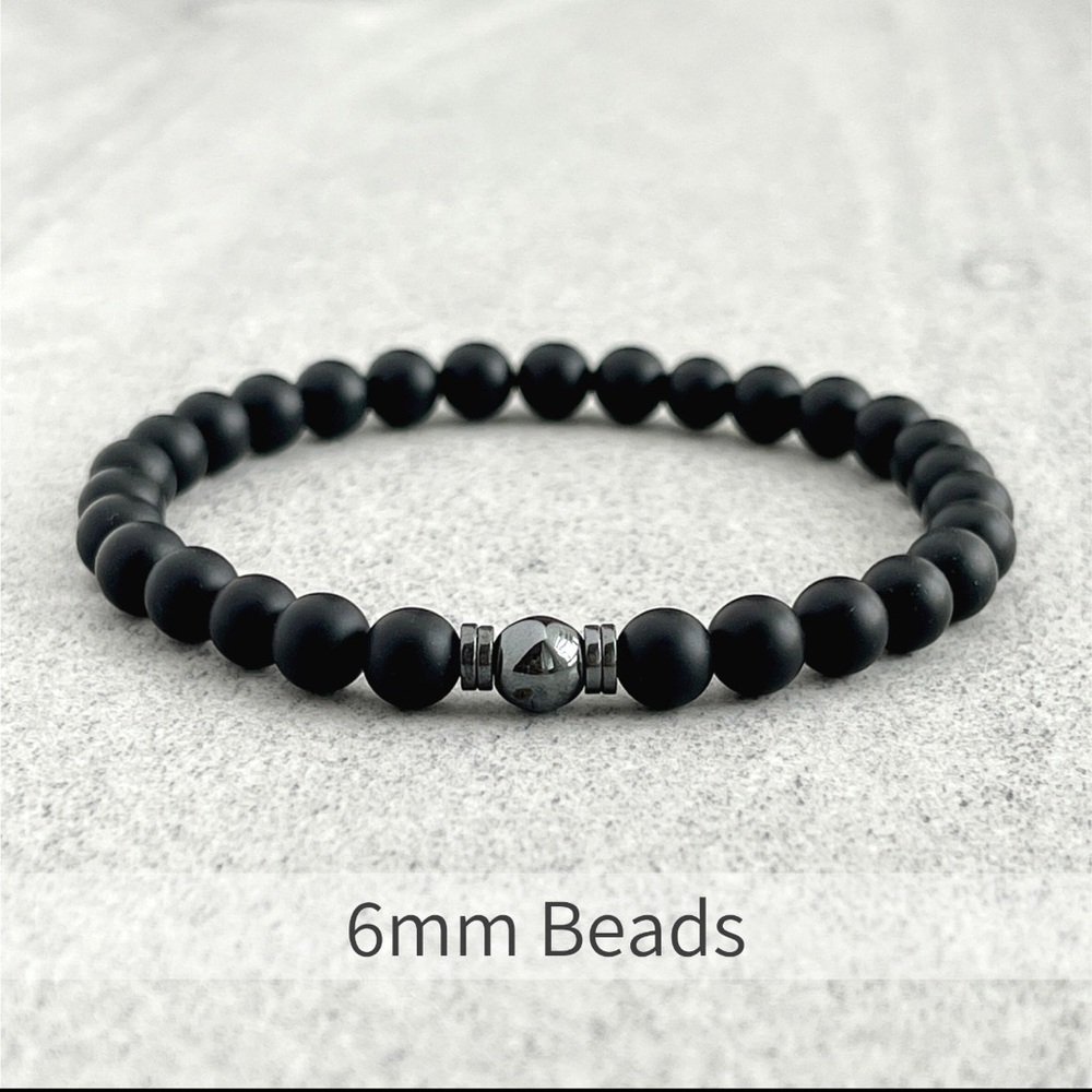 Black Matte Onyx and Hematite beaded bracelet